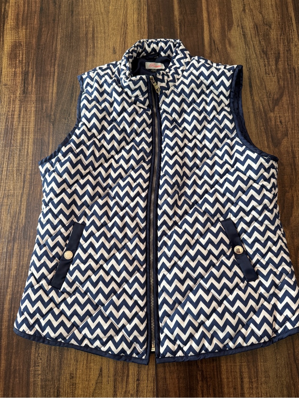 Chevron Quilted Sleeveless Vest - Navy & White
